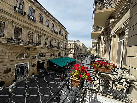 Kirayə verilir 2 otaqlı mənzil 45 m² — Bakı, Sahil qəs. 2 otaq 45.00 m²