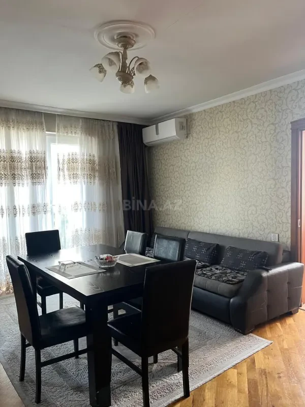Kirayə verilir 2 otaqlı mənzil 50 m²