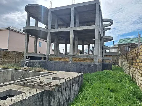 Satılır 8 otaqlı həyət evi 500 m² — Bakı, Novxanı 8 otaq 500.00 m²