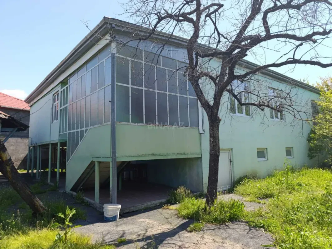 Satılır 4 otaqlı həyət evi 100 m²