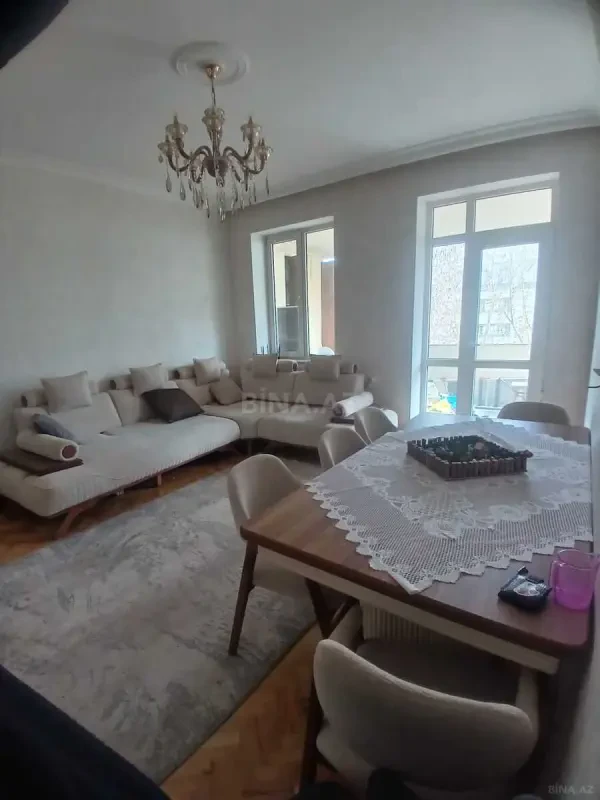 Satılır 3 otaqlı mənzil 100 m²