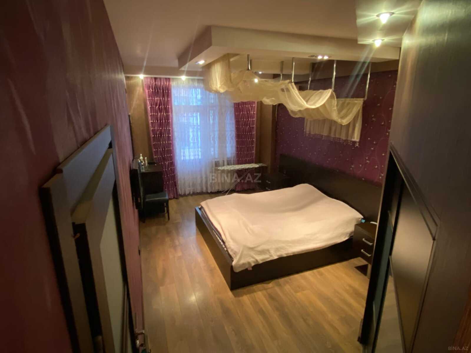 Kirayə verilir 3 otaqlı mənzil 130 m²