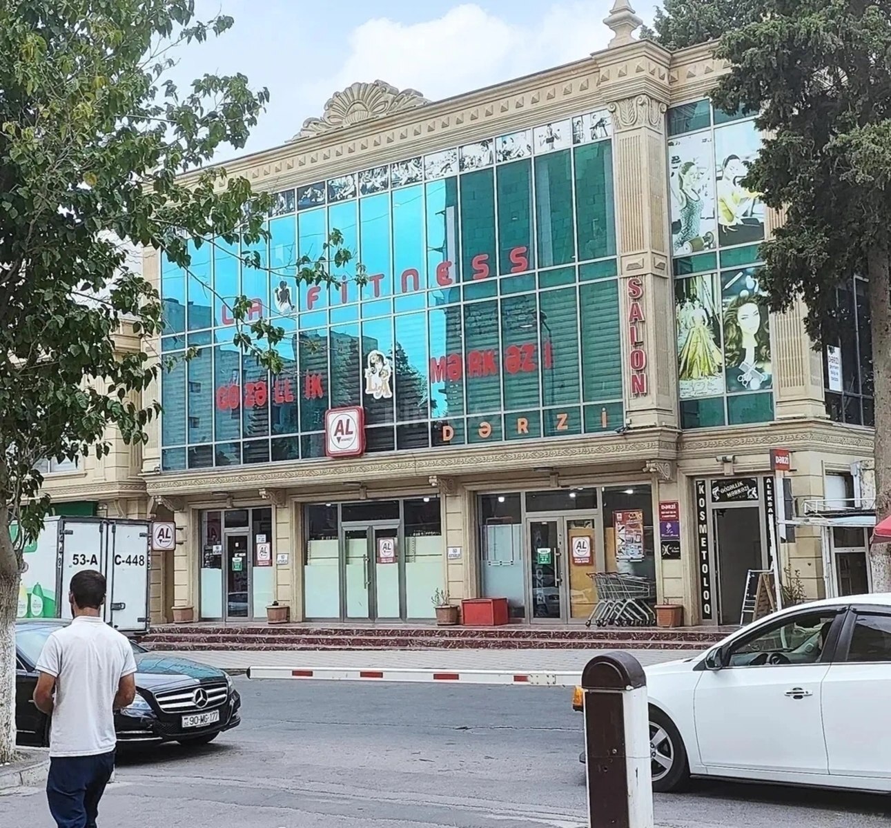 Kirayə verilir obyekt 85 m²