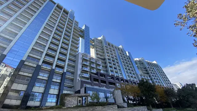 Satılır 3 otaqlı mənzil 143 m² — Bakı 3 otaq 143.00 m²