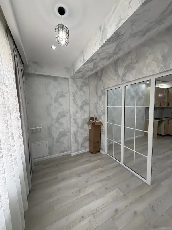 Satılır 2 otaqlı mənzil 30 m²
