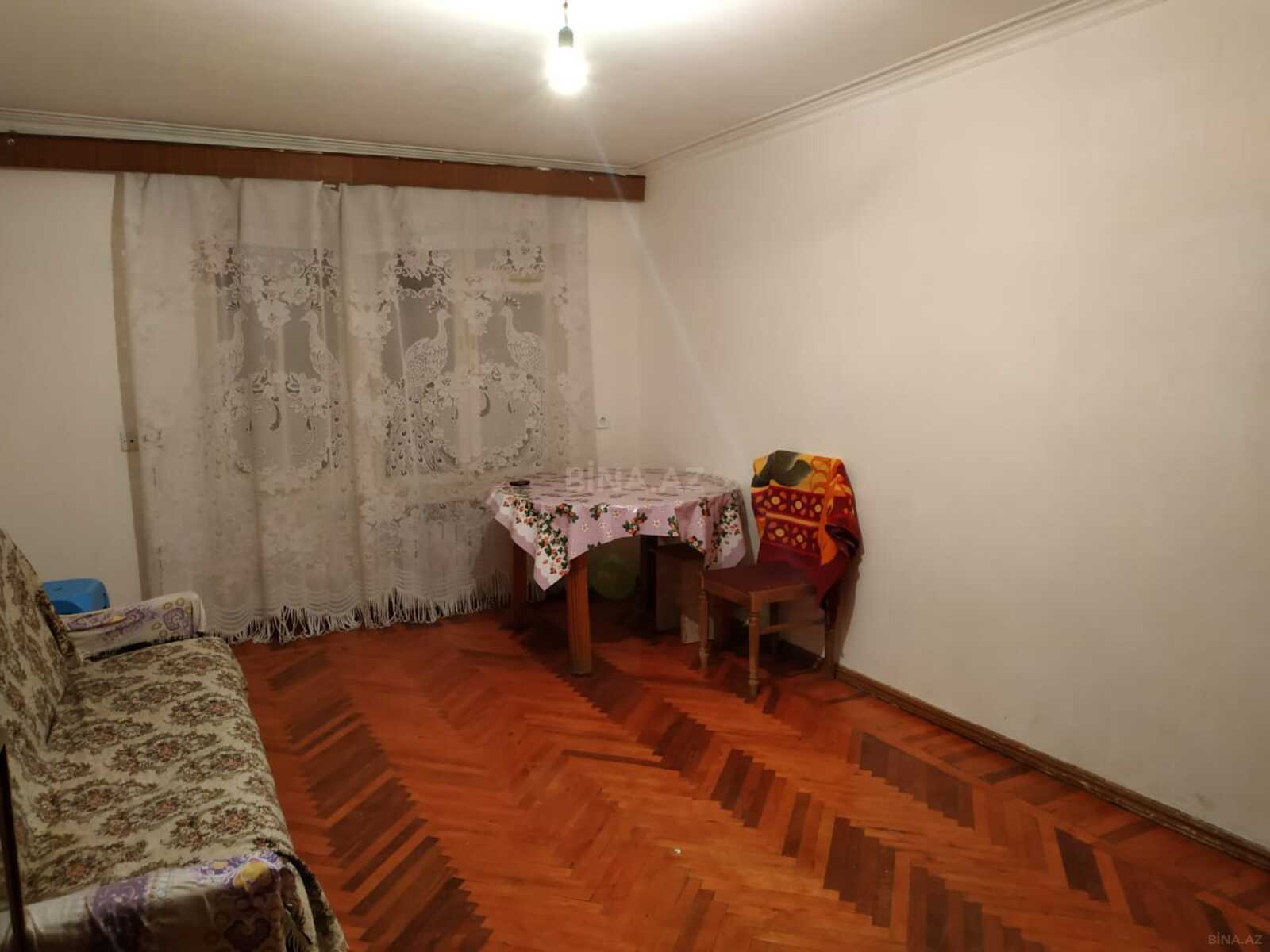 Kirayə verilir 2 otaqlı mənzil 45 m²