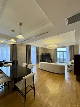 Satılır 5 otaqlı mənzil 185 m² — Bakı, Nizami 5 otaq 185.00 m²