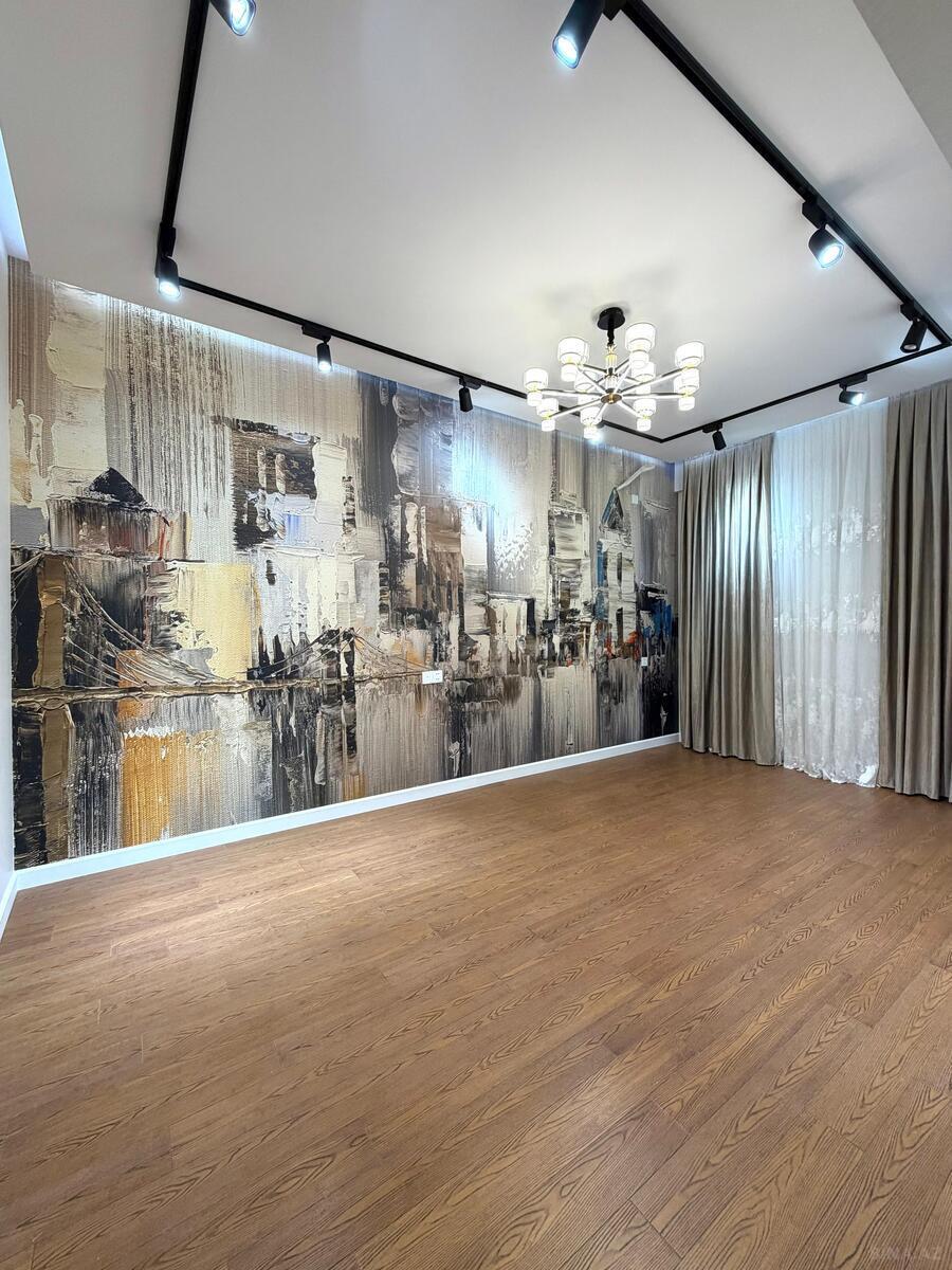 Satılır 4 otaqlı mənzil 128 m²