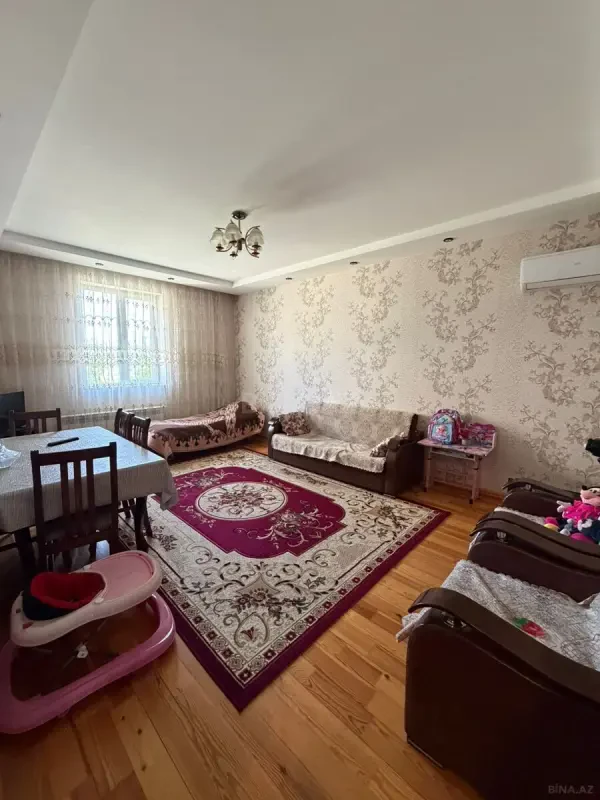 Satılır 2 otaqlı mənzil 62 m²