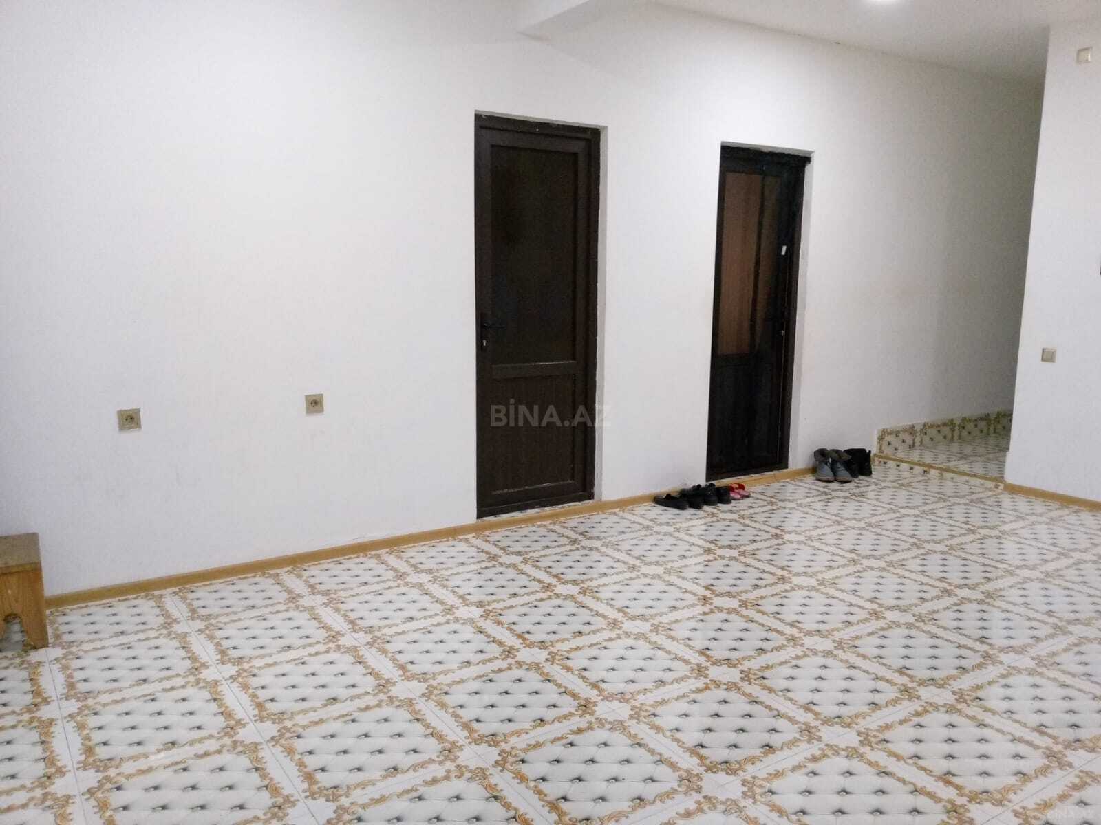 Satılır 6 otaqlı həyət evi 250 m²