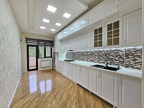 Satılır 3 otaqlı mənzil 125 m² — Bakı 3 otaq 125.00 m²