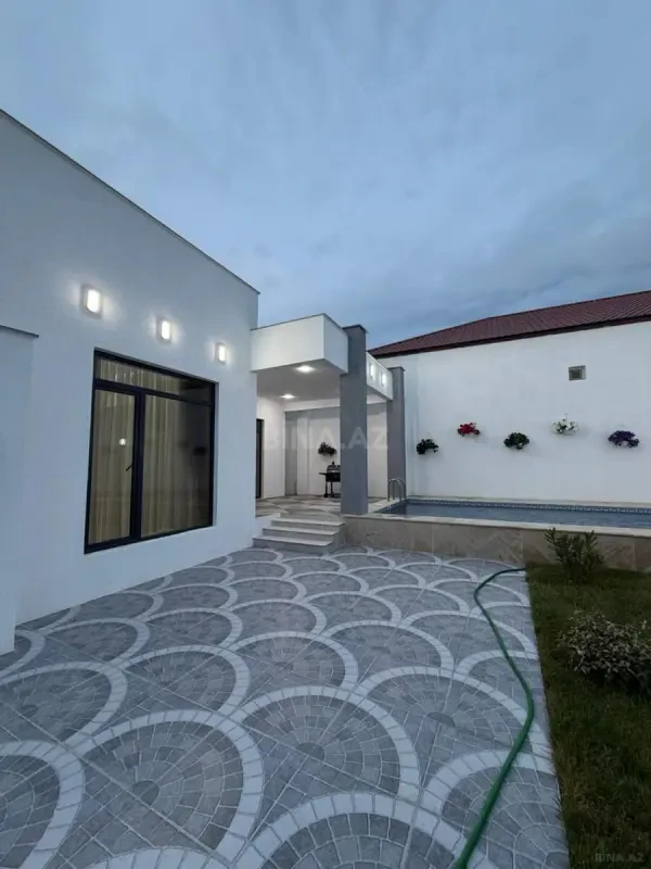 Satılır 4 otaqlı həyət evi 150 m²