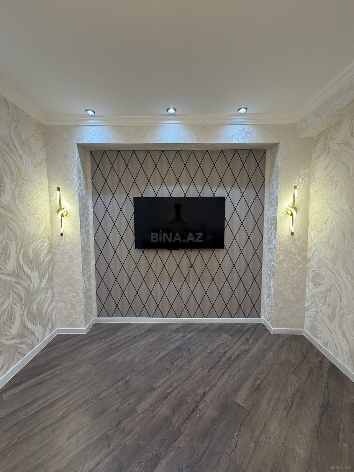 Satılır 2 otaqlı mənzil 43 m²