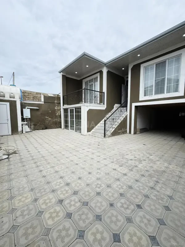 Satılır 4 otaqlı həyət evi 120 m²