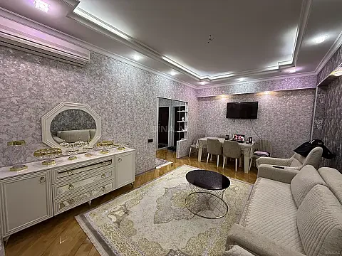 Satılır 3 otaqlı mənzil 80 m² — Bakı, 8-ci kilometr 3 otaq 80.00 m²