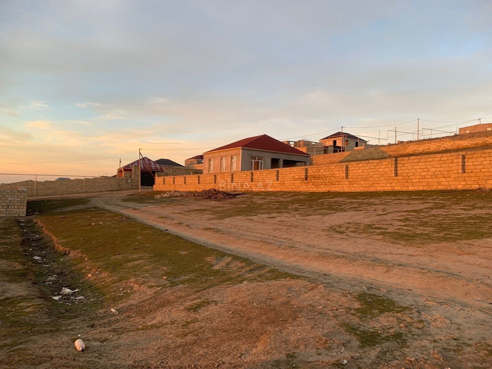 Satılır torpaq sahəsi 10 m²