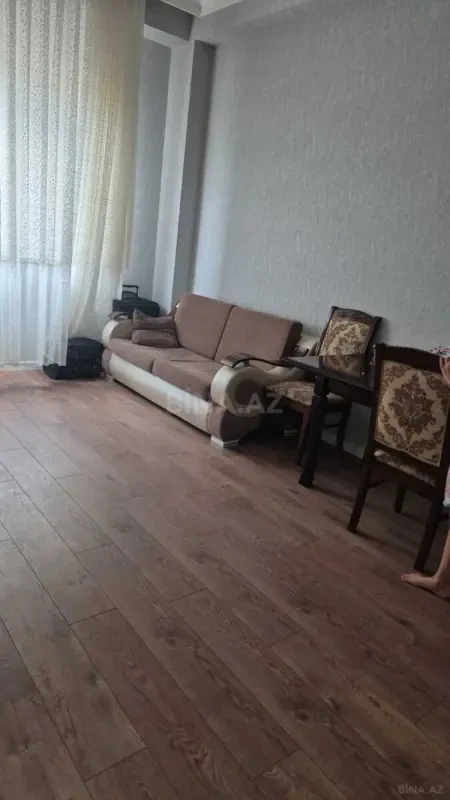 Kirayə verilir 2 otaqlı mənzil 50 m²