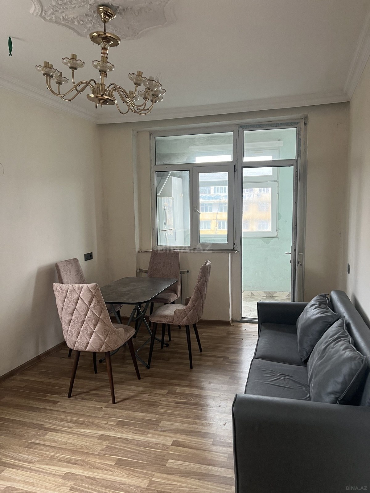 Kirayə verilir 2 otaqlı mənzil 40 m²