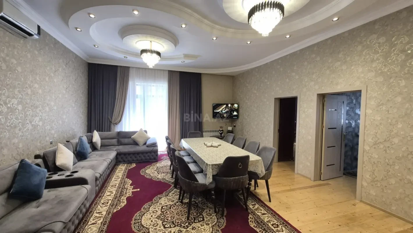 Satılır 7 otaqlı həyət evi 290 m²