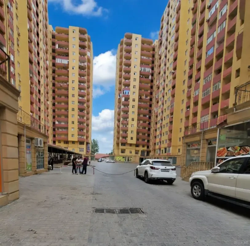 Satılır 3 otaqlı mənzil 70 m²