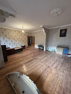 Kirayə verilir 4 otaqlı mənzil 120 m² — Bakı, İnşaatçılar 4 otaq 120.00 m²