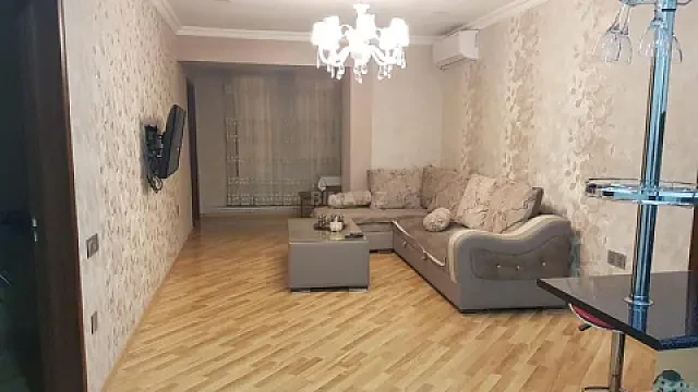 Kirayə verilir 4 otaqlı mənzil 103 m² — Bakı 4 otaq 103.00 m²