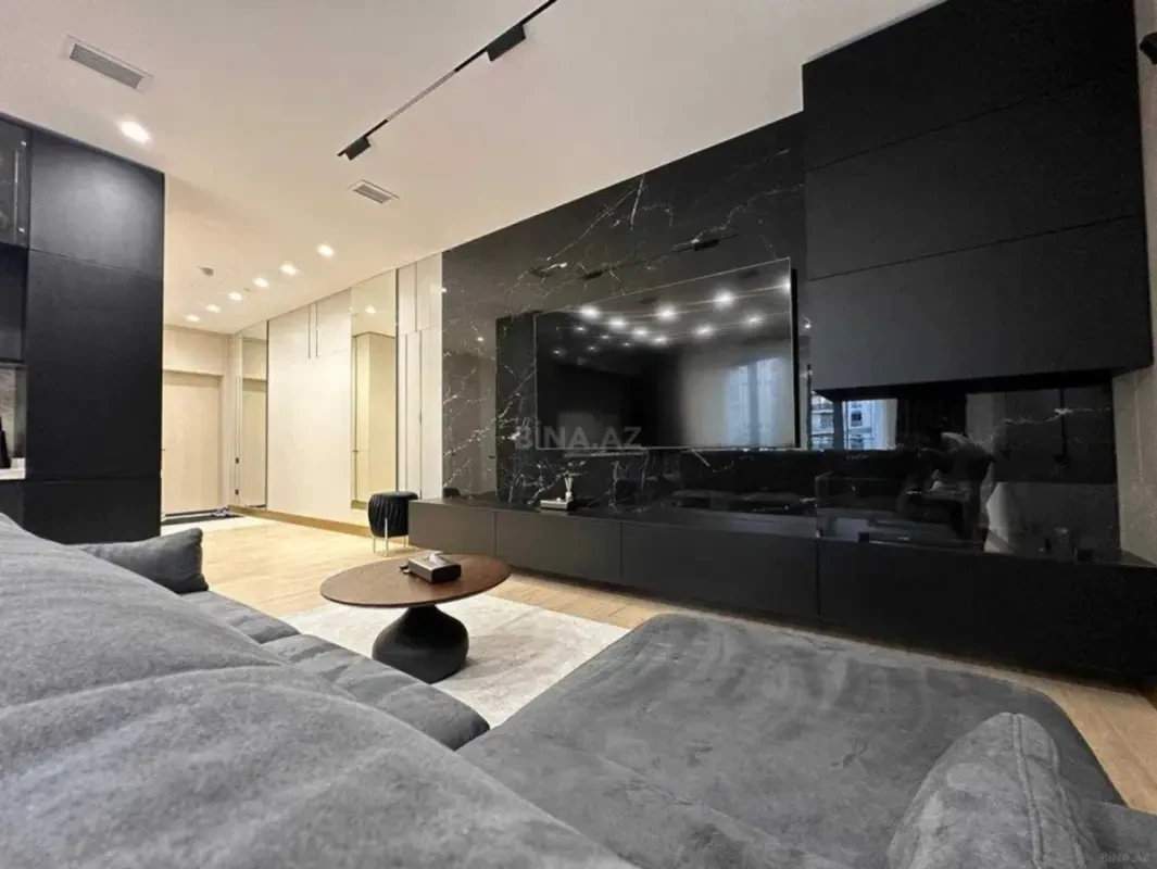 Kirayə verilir 2 otaqlı mənzil 76 m²