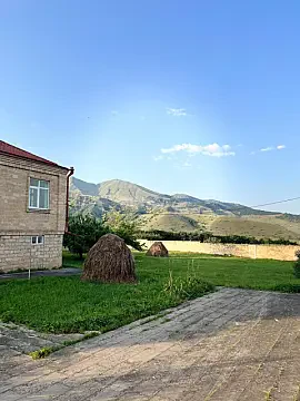 Kirayə verilir 4 otaqlı həyət evi 200 m² — Qusar 4 otaq 200.00 m²