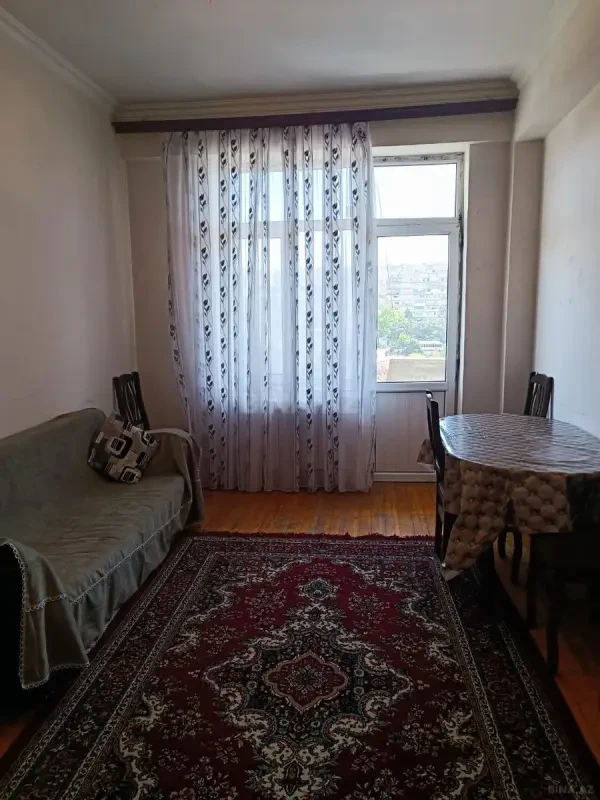 Kirayə verilir 2 otaqlı mənzil 70 m²