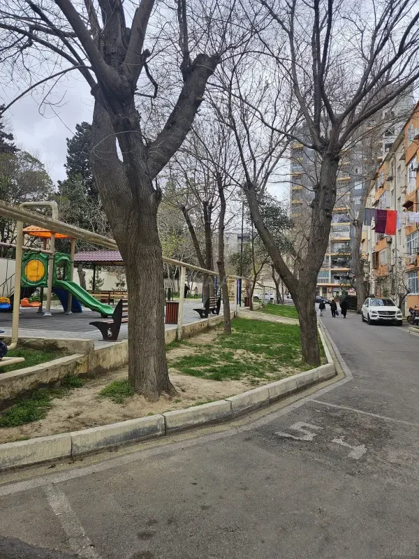 Satılır 2 otaqlı mənzil 32 m²