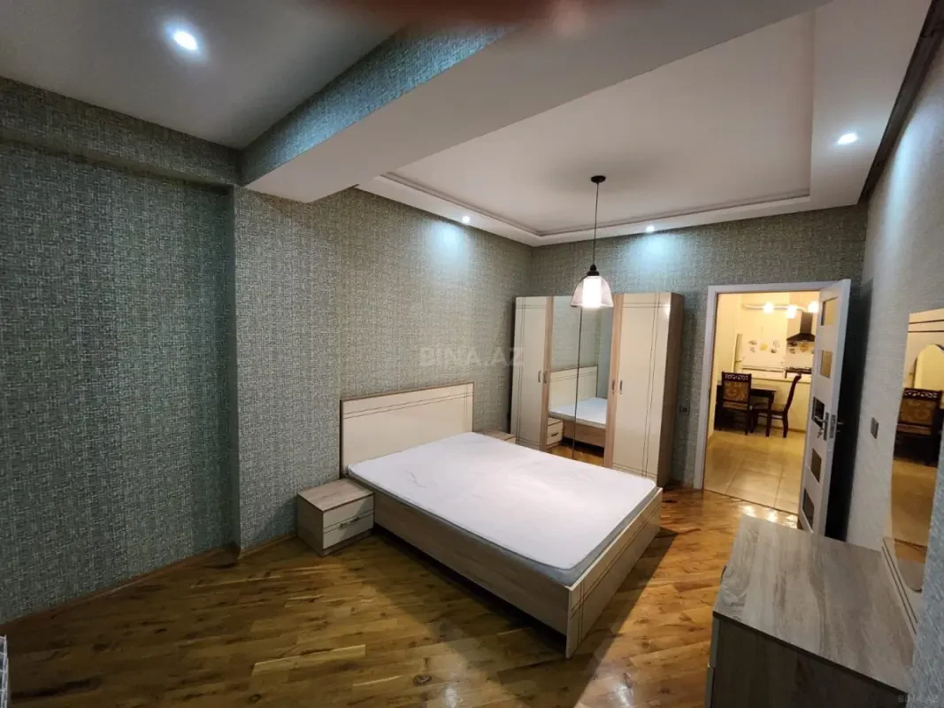 Kirayə verilir 2 otaqlı mənzil 70 m²