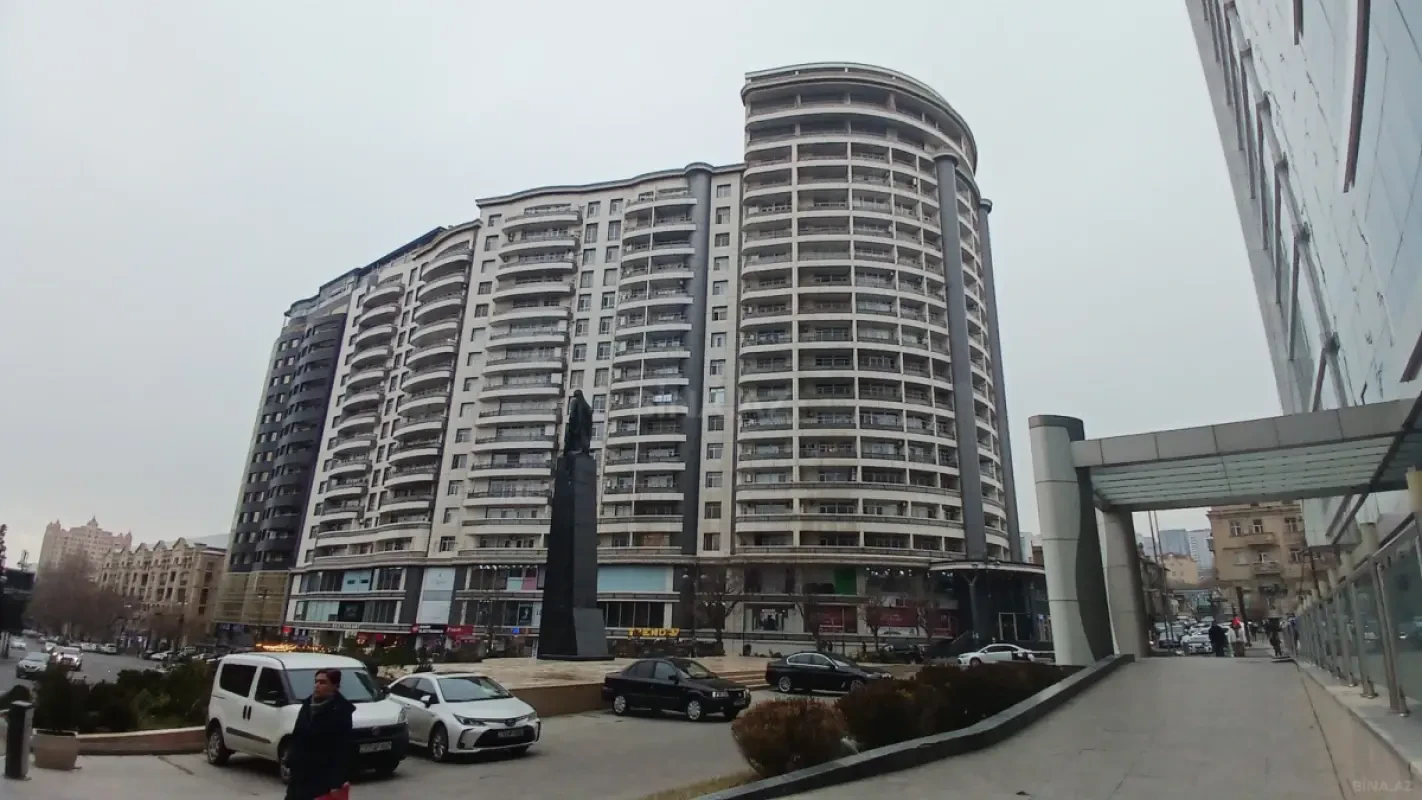 Kirayə verilir 3 otaqlı mənzil 125 m²