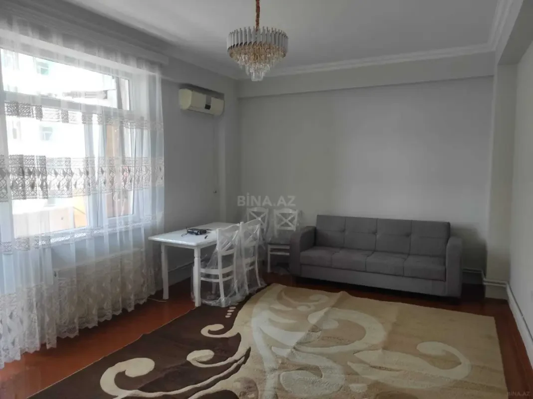 Kirayə verilir 2 otaqlı mənzil 65 m²