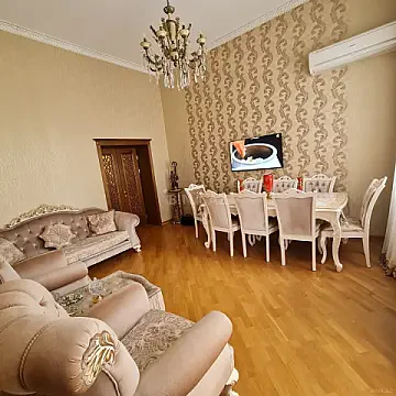 Satılır 3 otaqlı mənzil 90 m² — Bakı 3 otaq 90.00 m²