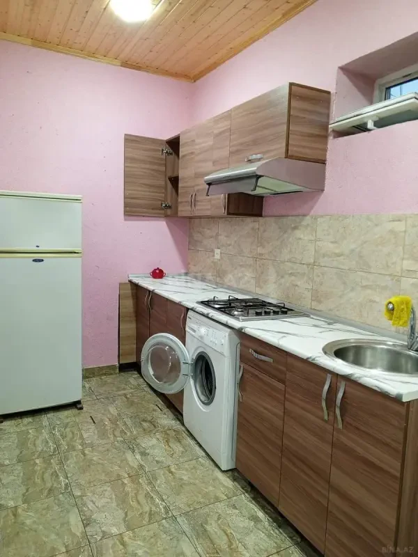 Kirayə verilir 2 otaqlı həyət evi 52 m²