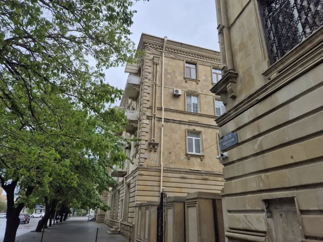 Kirayə verilir 2 otaqlı mənzil 65 m²