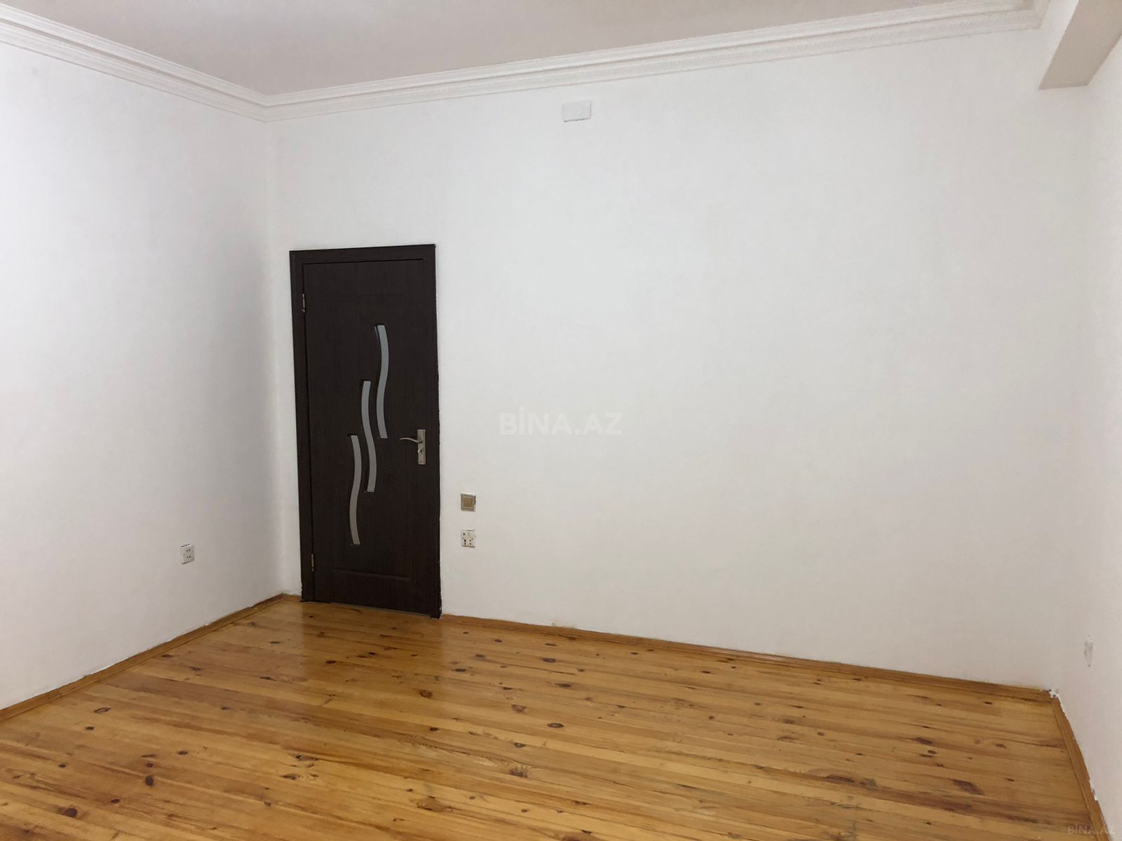 Satılır 2 otaqlı mənzil 72 m²