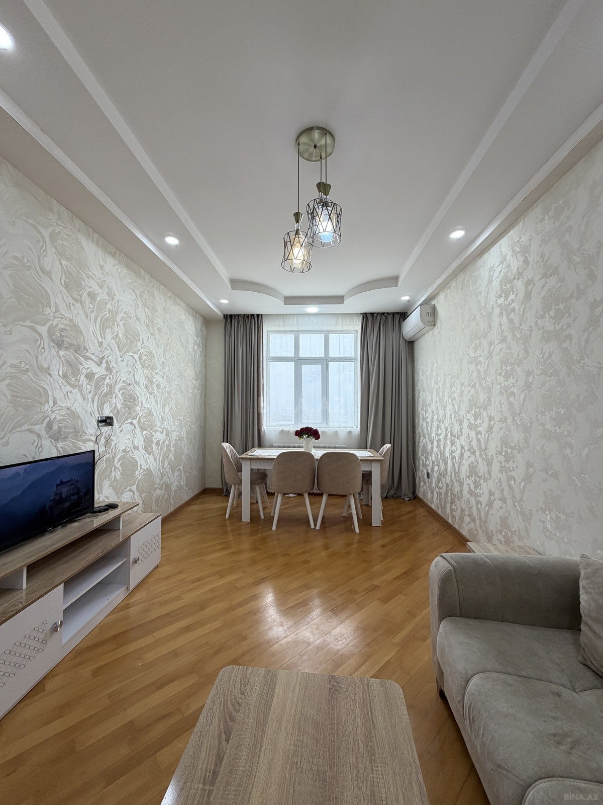Satılır 2 otaqlı mənzil 70 m²