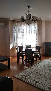 Kirayə verilir 3 otaqlı mənzil 110 m² — Bakı 3 otaq 110.00 m²