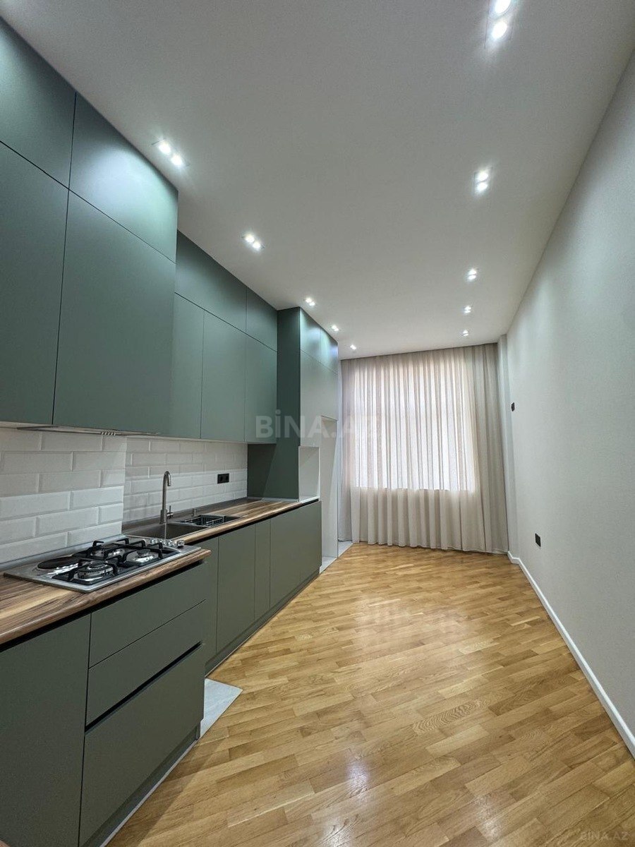 Satılır 3 otaqlı mənzil 148 m²