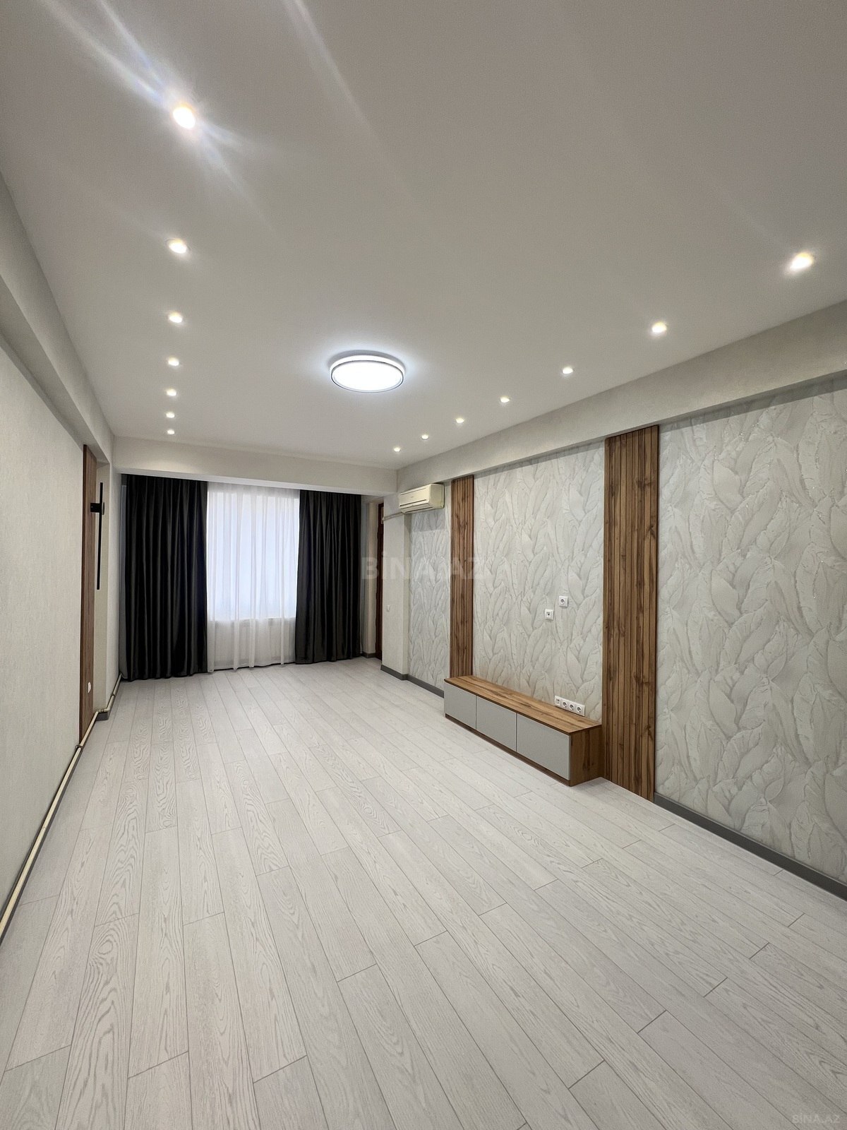 Satılır 2 otaqlı mənzil 68 m²