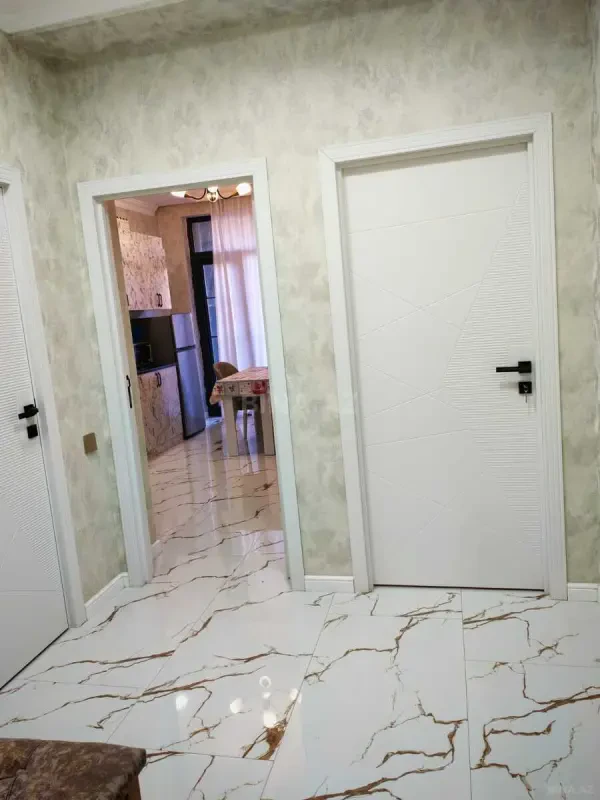 Kirayə verilir 2 otaqlı mənzil 50 m²