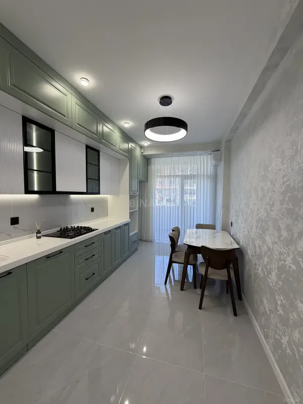 Satılır 3 otaqlı mənzil 105 m²