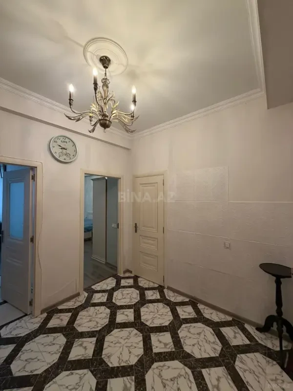 Satılır 2 otaqlı mənzil 65 m²