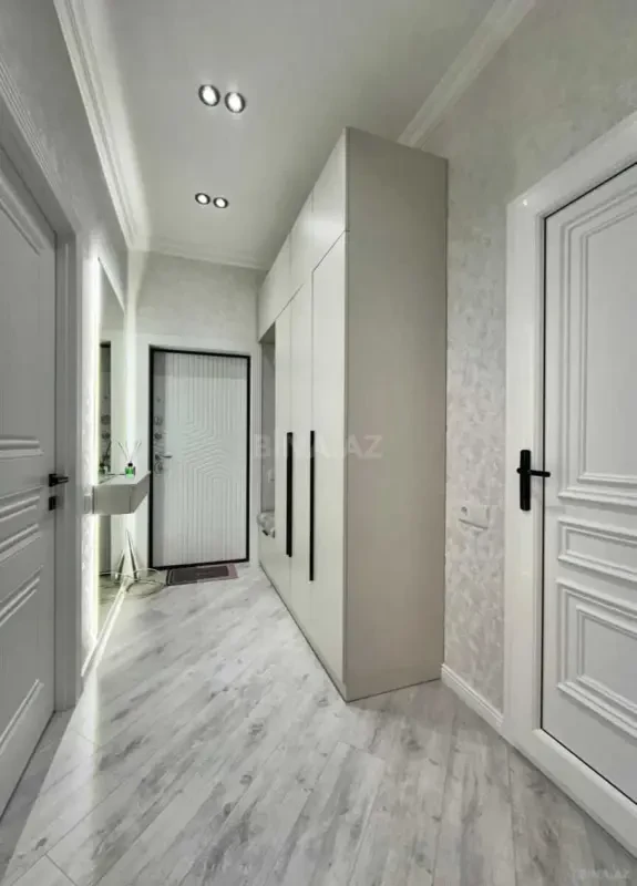 Satılır 2 otaqlı mənzil 60 m²