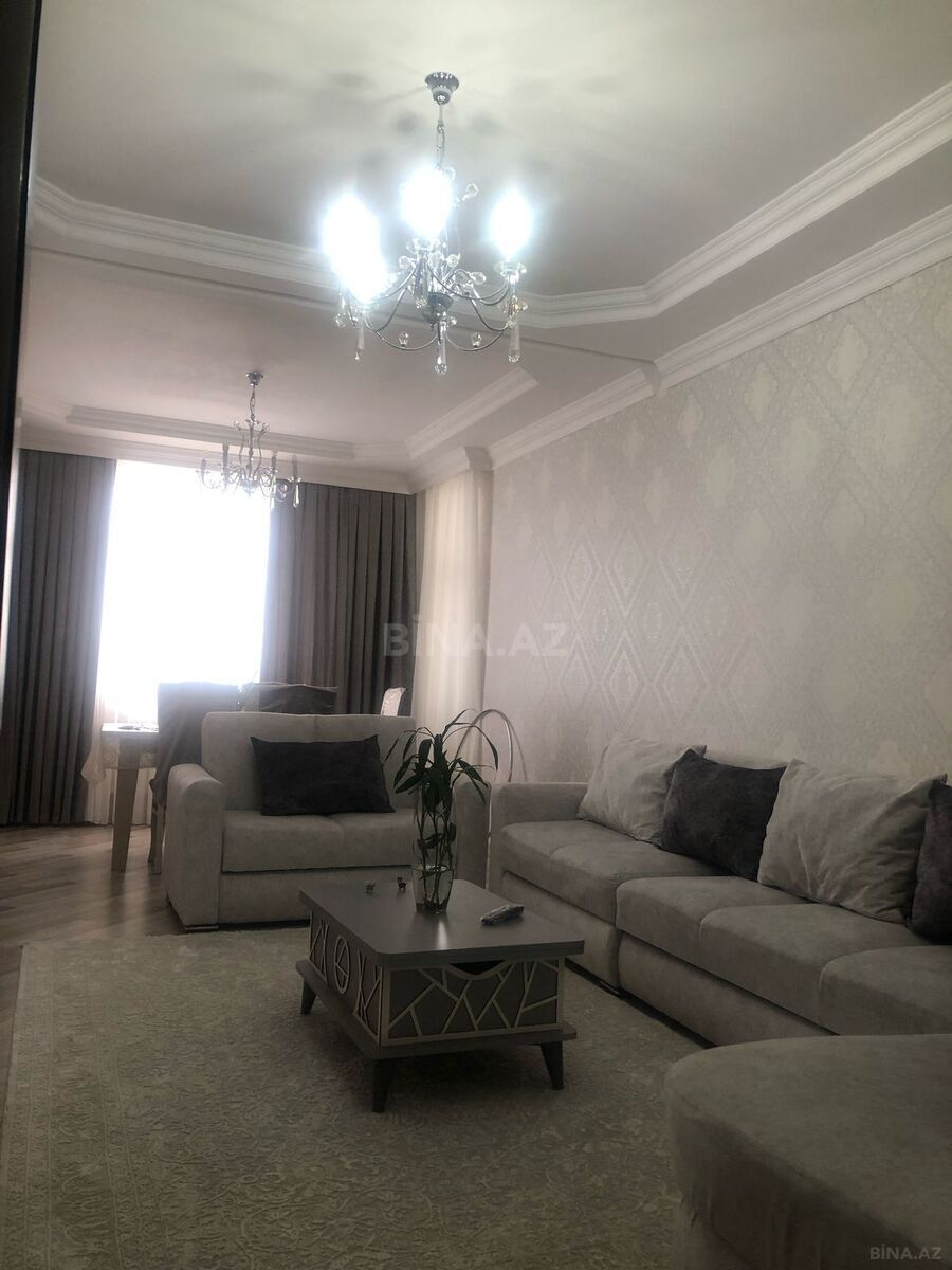 Satılır 3 otaqlı mənzil 110 m²
