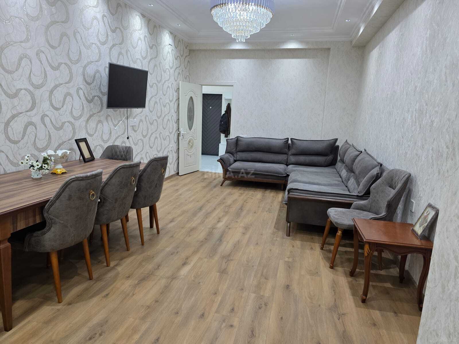 Kirayə verilir 3 otaqlı mənzil 120 m²