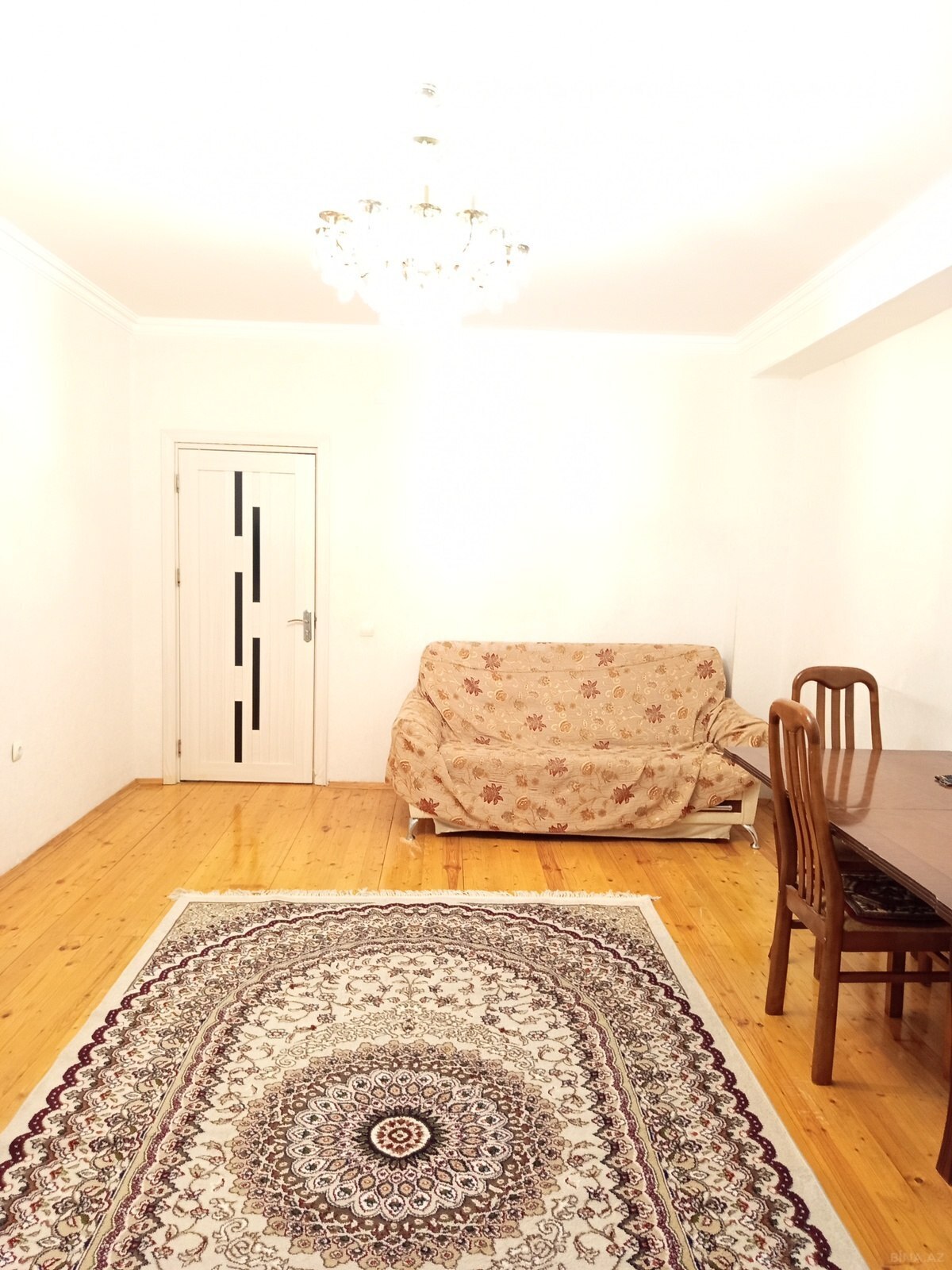 Kirayə verilir 3 otaqlı mənzil 90 m²