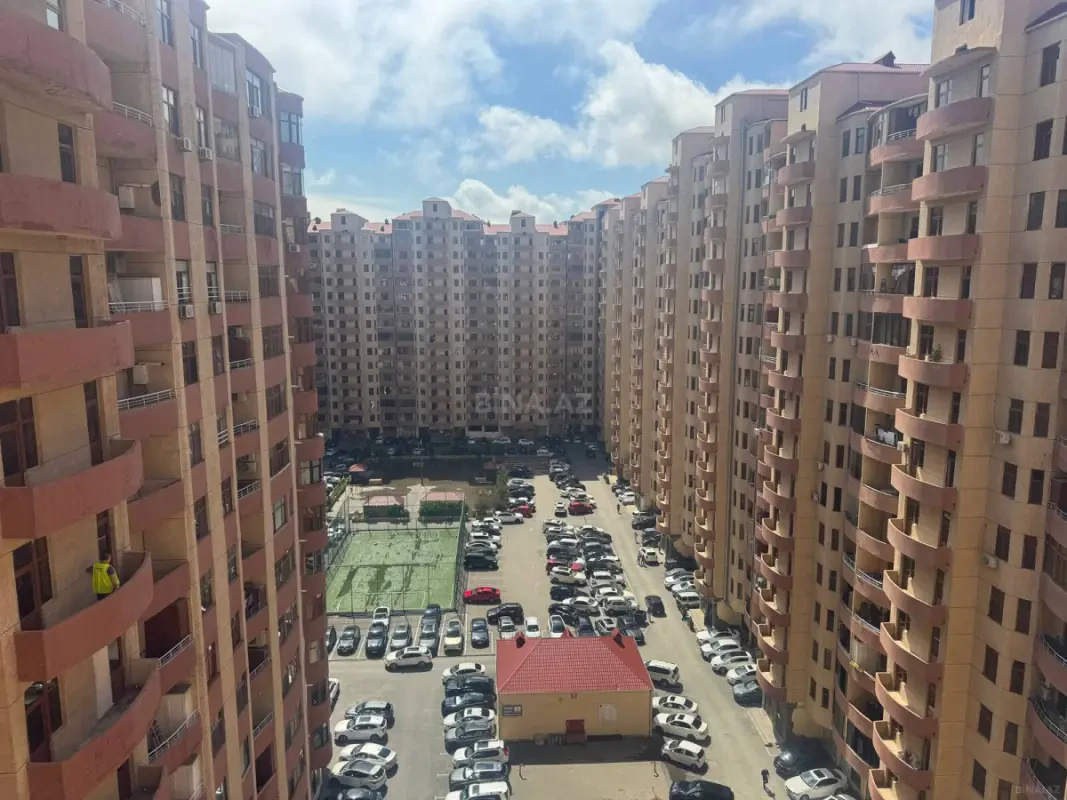 Satılır 2 otaqlı mənzil 70 m²
