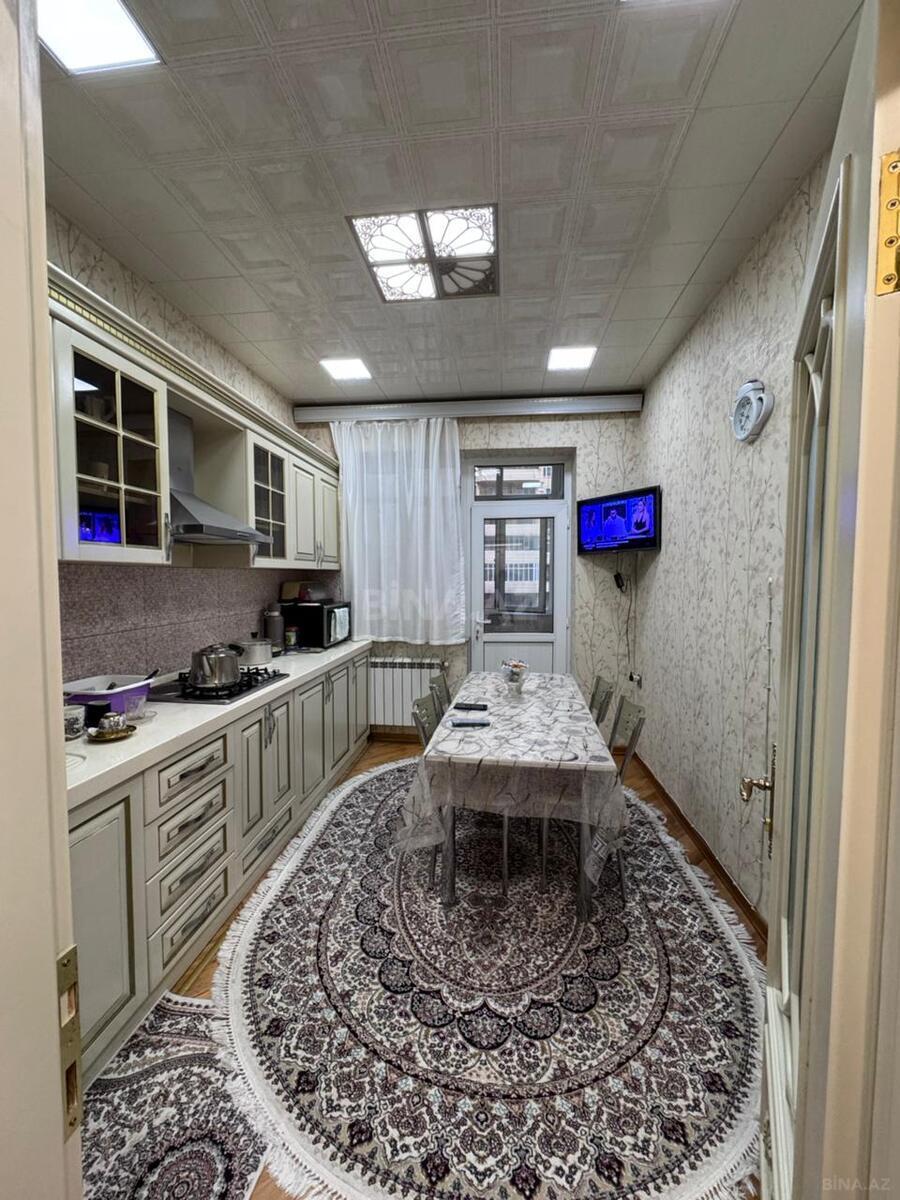 Satılır 3 otaqlı mənzil 101 m²